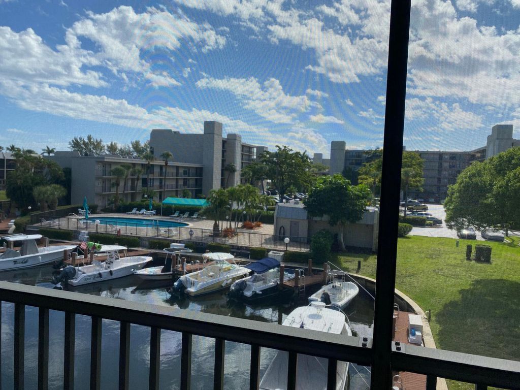 4 Royal Palm Way 308, Boca Raton, FL 33432