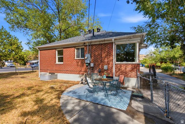 985 N AMERICAN BEAUTY DR, Salt Lake City, UT 84116