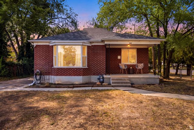 985 N AMERICAN BEAUTY DR, Salt Lake City, UT 84116