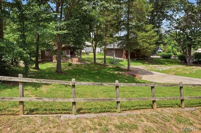 6051 Valley Drive, French Village, MO 63036