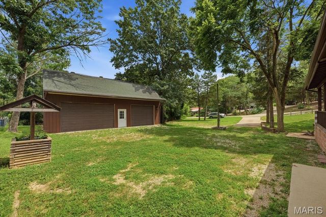 6051 Valley Drive, French Village, MO 63036