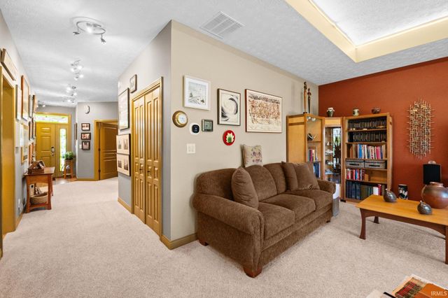 3618 Chesterfield Way, West Lafayette, IN 47906