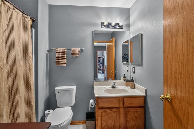 1208 Kennedy DRIVE, Hartford, WI 53027