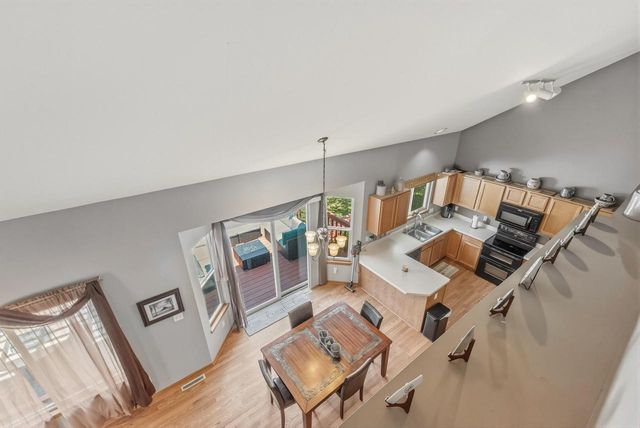 1208 Kennedy DRIVE, Hartford, WI 53027
