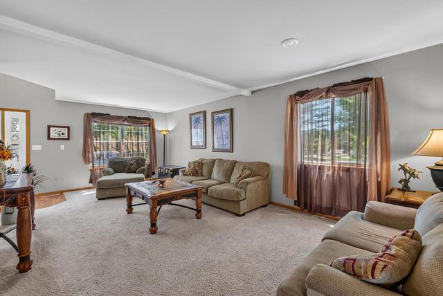 1208 Kennedy DRIVE, Hartford, WI 53027