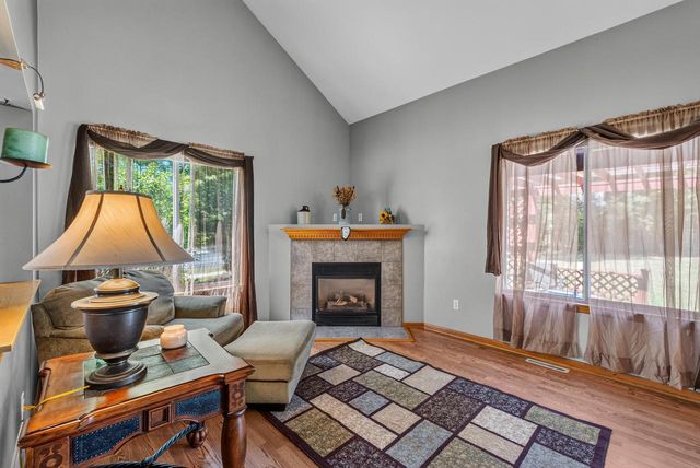 1208 Kennedy DRIVE, Hartford, WI 53027