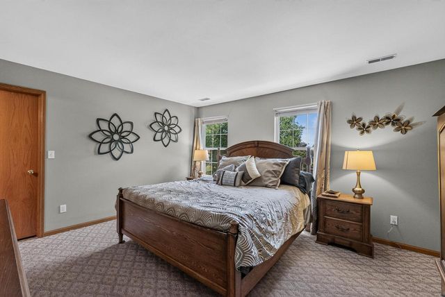 1208 Kennedy DRIVE, Hartford, WI 53027