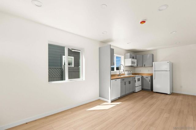 3552 47th St, San Diego, CA 92105