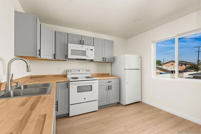3552 47th St, San Diego, CA 92105