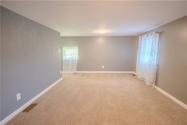42 N Main St, Fairchance, PA 15436