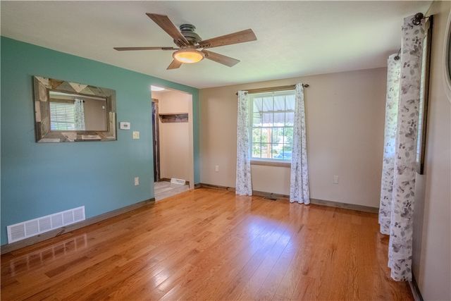 42 N Main St, Fairchance, PA 15436