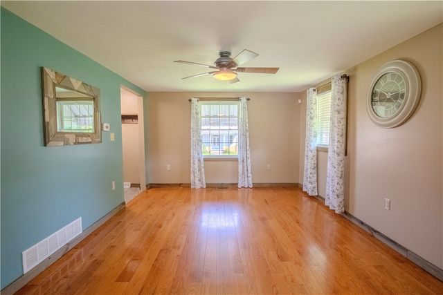 42 N Main St, Fairchance, PA 15436