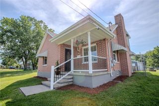 42 N Main St, Fairchance, PA 15436