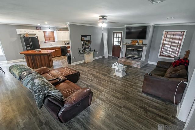 35825 Homer Graham Rd, Walker, LA 70785