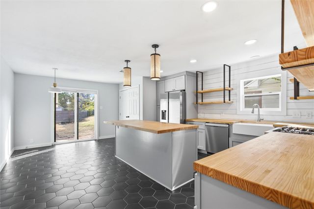905 E 53rd ST, Austin, TX 78751