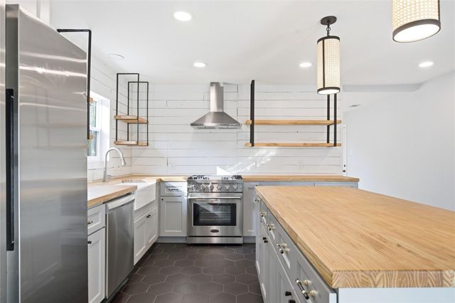 905 E 53rd ST, Austin, TX 78751