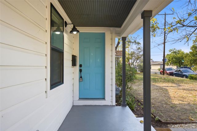 905 E 53rd ST, Austin, TX 78751