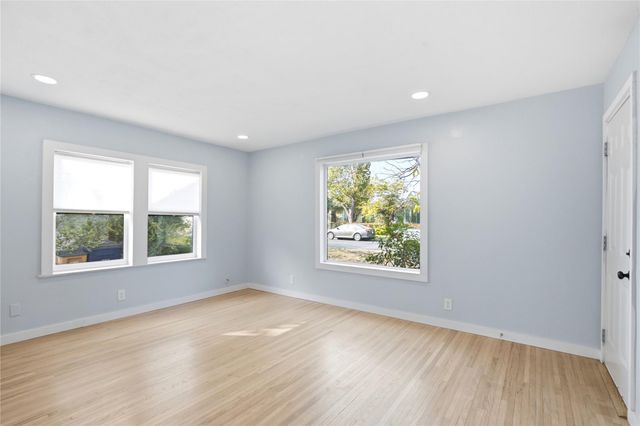 905 E 53rd ST, Austin, TX 78751