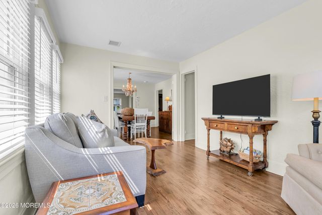 206 Monroe Avenue, Spring Lake, NJ 07762