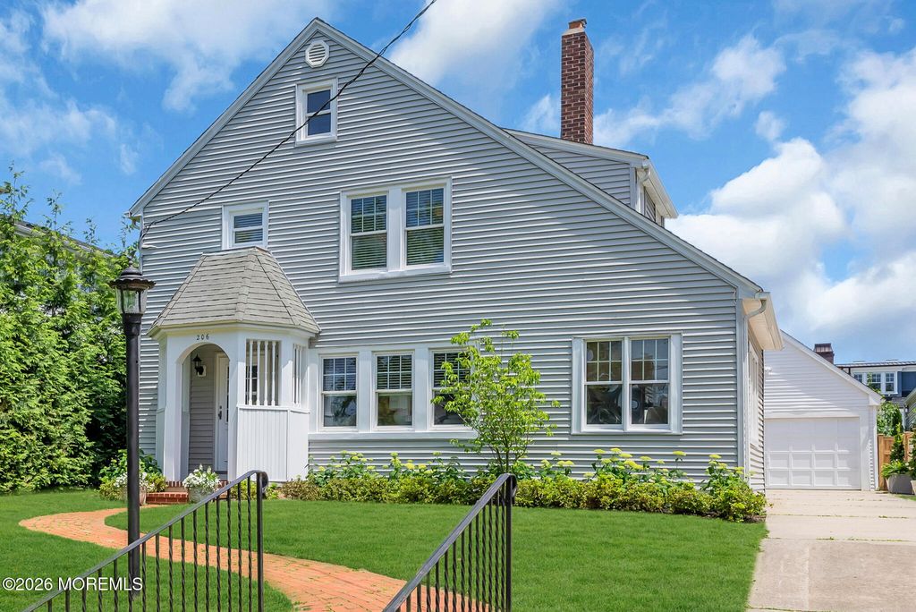 206 Monroe Avenue, Spring Lake, NJ 07762
