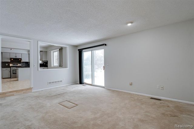 45900 Gainsborough Drive, Canton, MI 48187