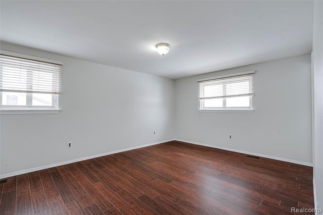 45900 Gainsborough Drive, Canton, MI 48187