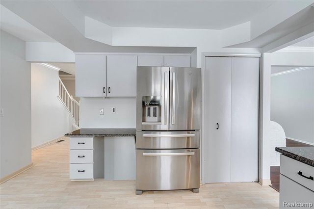 45900 Gainsborough Drive, Canton, MI 48187