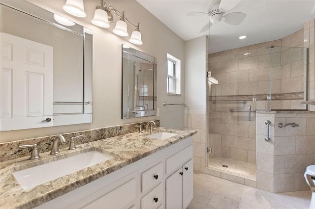 125 RIDGE VIEW DR, Davenport, FL 33837