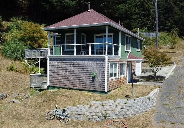 19 Haven Court, Shelter Cove, CA 95589