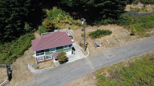 19 Haven Court, Shelter Cove, CA 95589