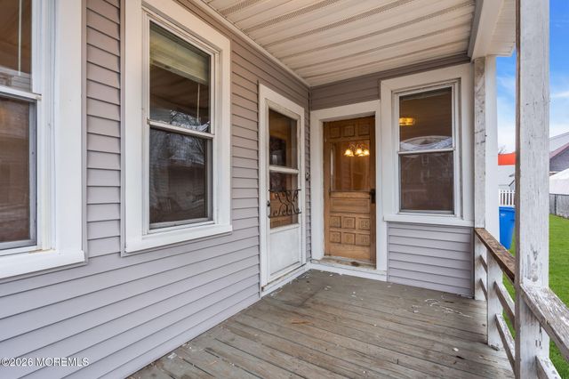 104 Maple Street, Clayton, NJ 08312