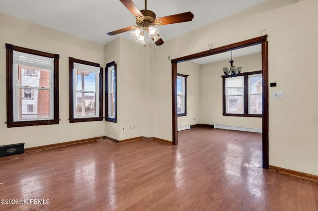 104 Maple Street, Clayton, NJ 08312