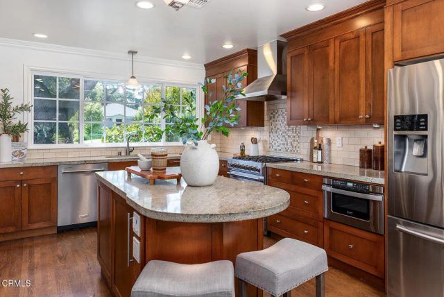 4366 Bel Air Drive, La Canada Flintridge, CA 91011