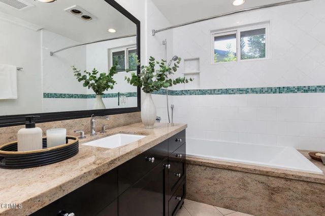 4366 Bel Air Drive, La Canada Flintridge, CA 91011