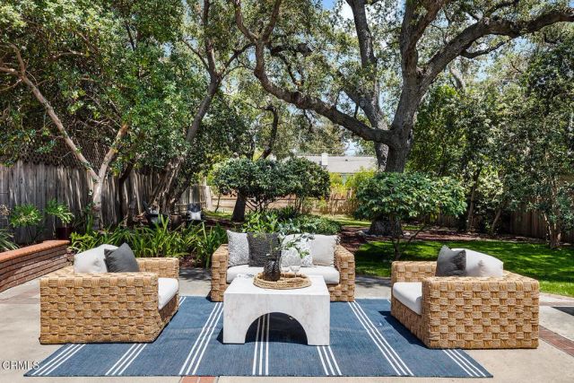 4366 Bel Air Drive, La Canada Flintridge, CA 91011