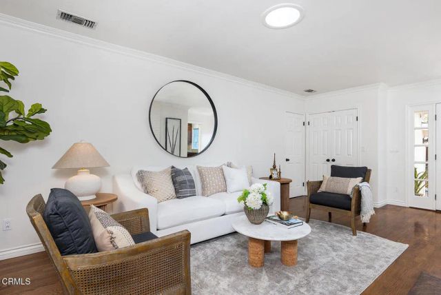 4366 Bel Air Drive, La Canada Flintridge, CA 91011