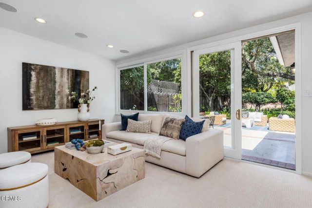 4366 Bel Air Drive, La Canada Flintridge, CA 91011