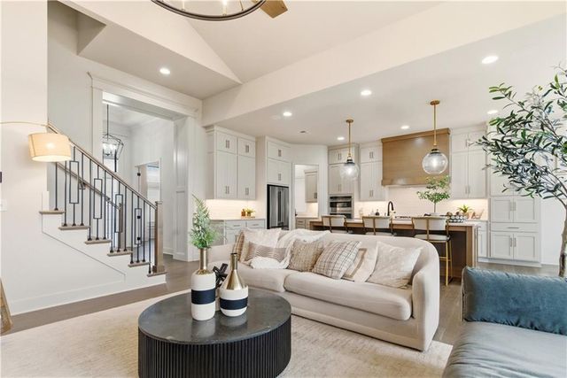 16804 Rosehill Street, Overland Park, KS 66221