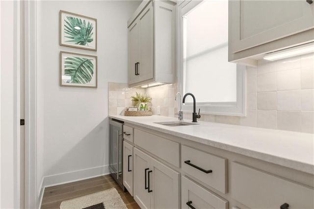 16804 Rosehill Street, Overland Park, KS 66221