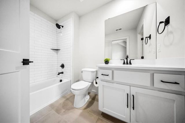 16804 Rosehill Street, Overland Park, KS 66221