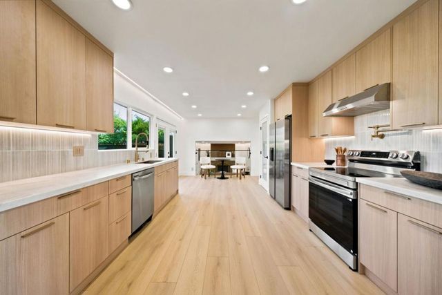 5016 Las Cruces Court, San Jose, CA 95118