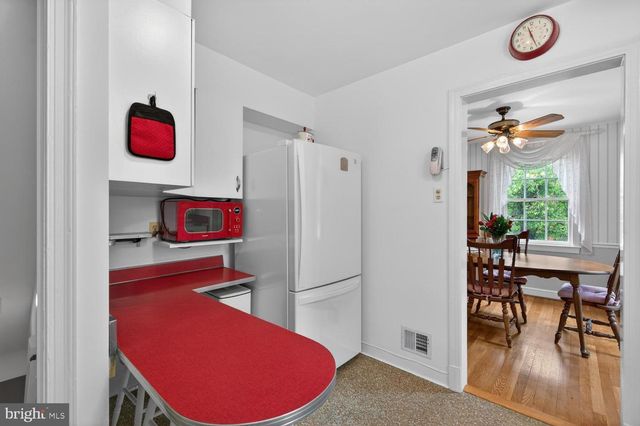 227 N EDISON ST, Arlington, VA 22203