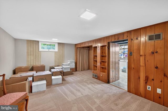 227 N EDISON ST, Arlington, VA 22203