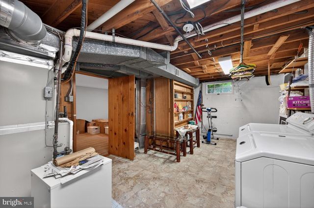 227 N EDISON ST, Arlington, VA 22203