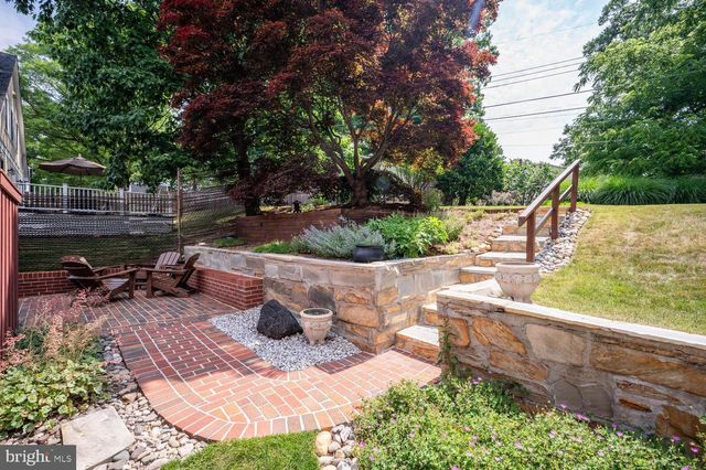 227 N EDISON ST, Arlington, VA 22203
