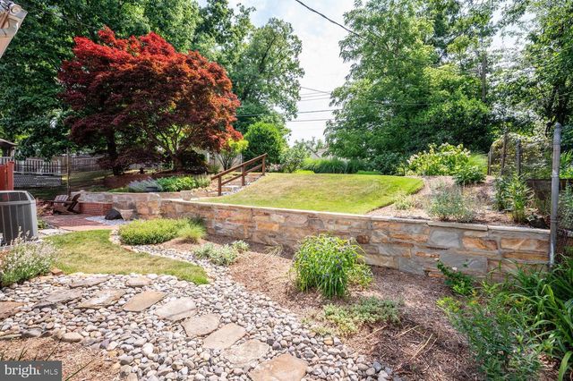 227 N EDISON ST, Arlington, VA 22203