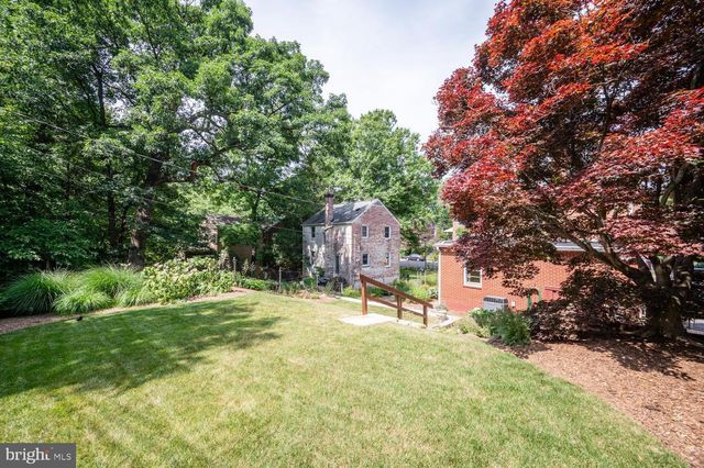 227 N EDISON ST, Arlington, VA 22203