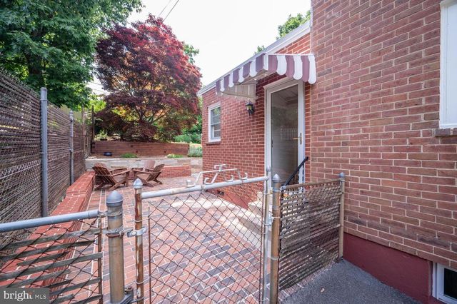 227 N EDISON ST, Arlington, VA 22203