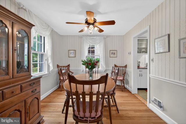 227 N EDISON ST, Arlington, VA 22203