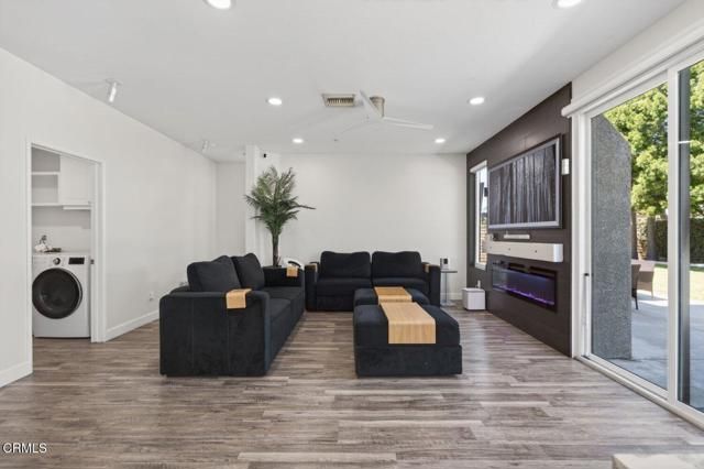 1611 Kapalua Drive, Oxnard, CA 93036